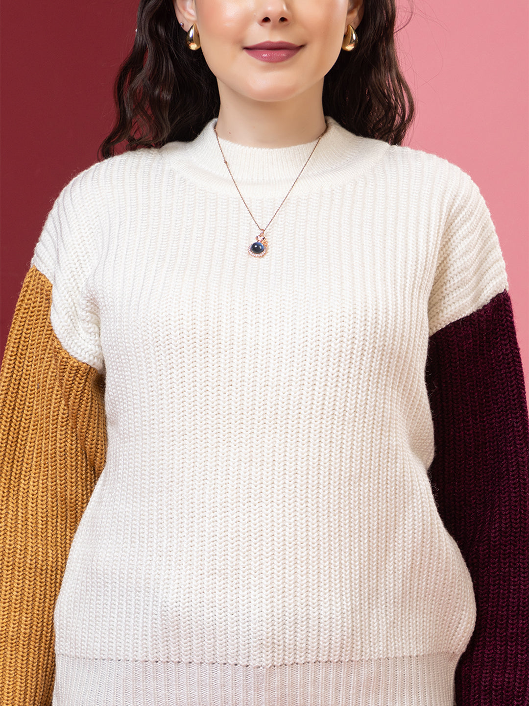 Womens Round Neck Pure Wool Winter Wear Pullover Sweater